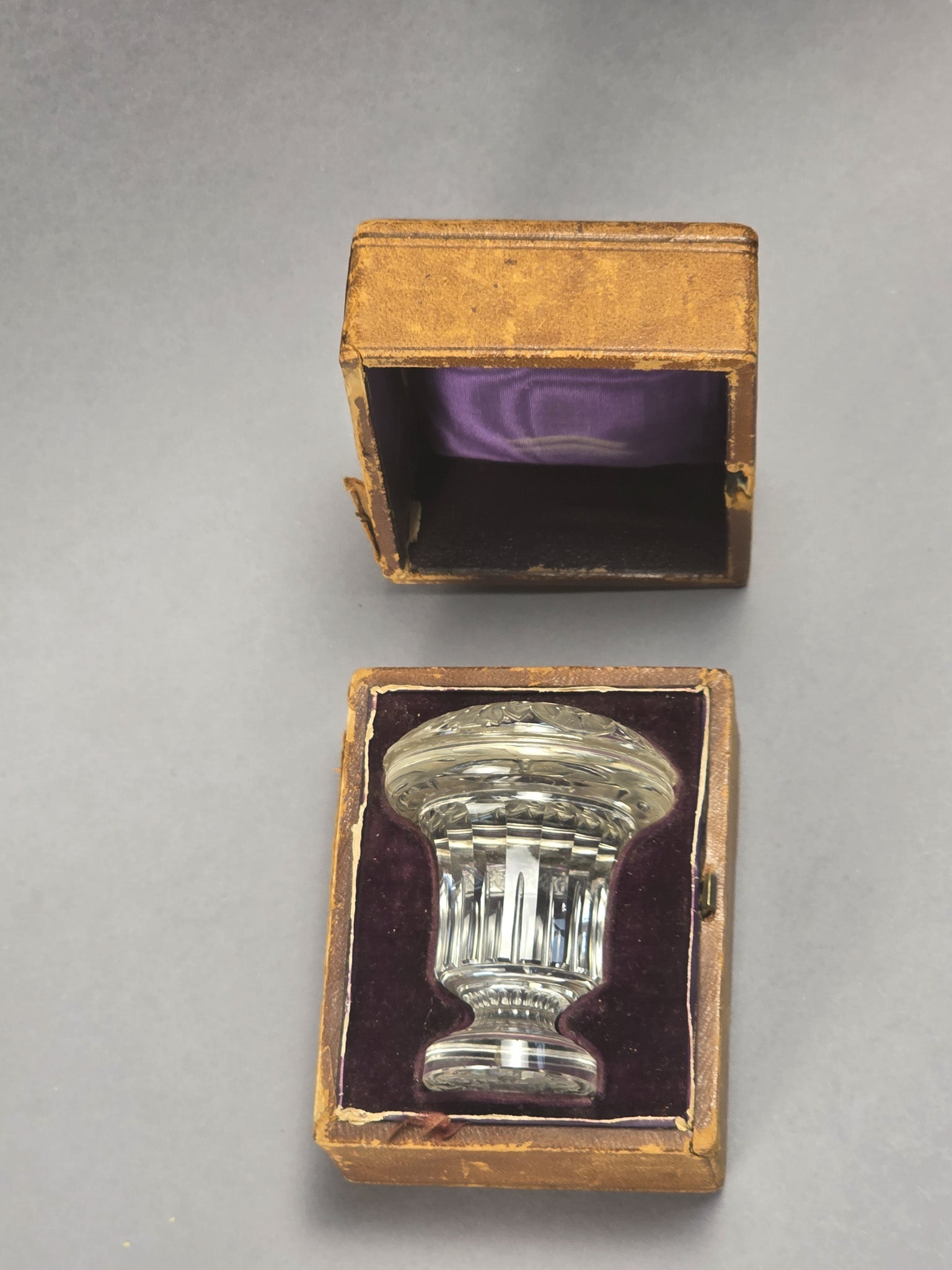 A LARGE 19TH CENTURY CONTINENTAL MILITARY ROCK CRYSTAL DESK SEAL