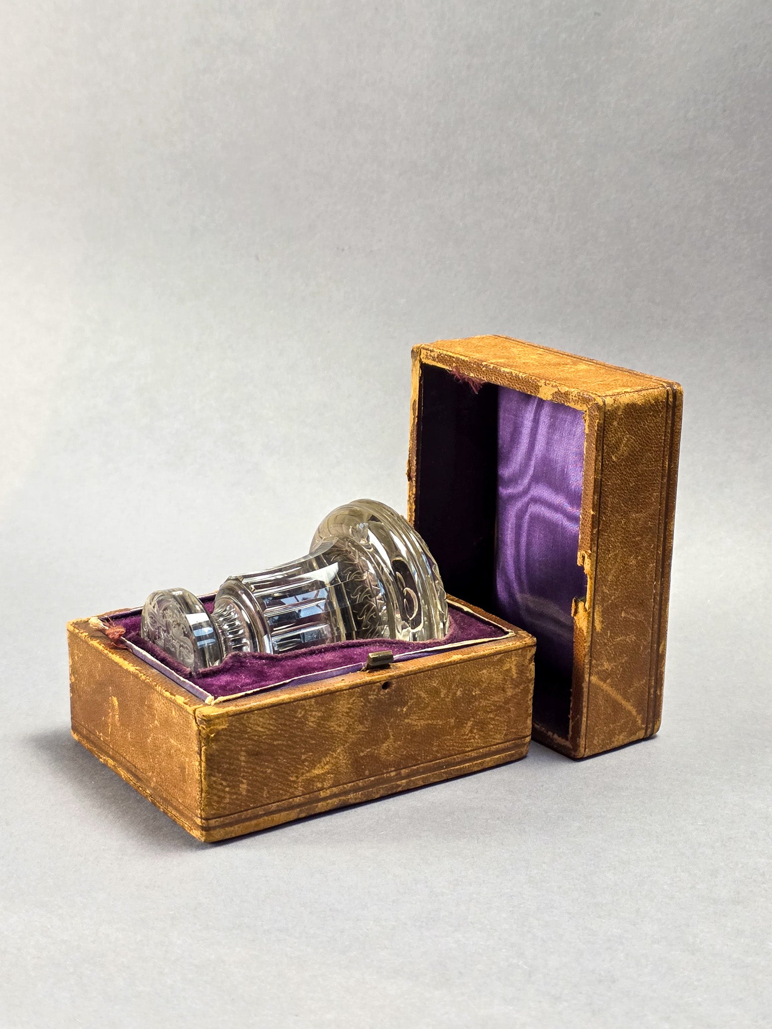 A LARGE 19TH CENTURY CONTINENTAL MILITARY ROCK CRYSTAL DESK SEAL