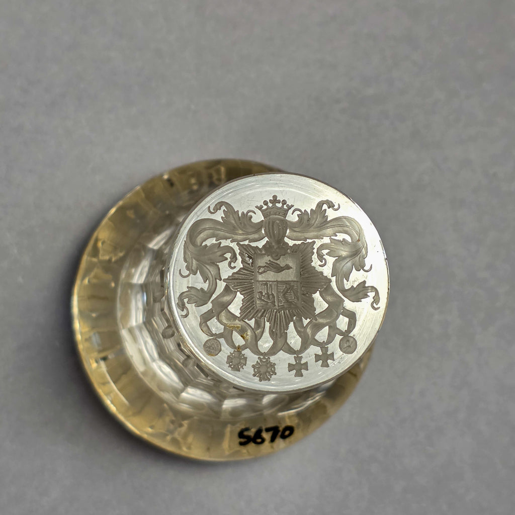 A LARGE 19TH CENTURY CONTINENTAL MILITARY ROCK CRYSTAL DESK SEAL