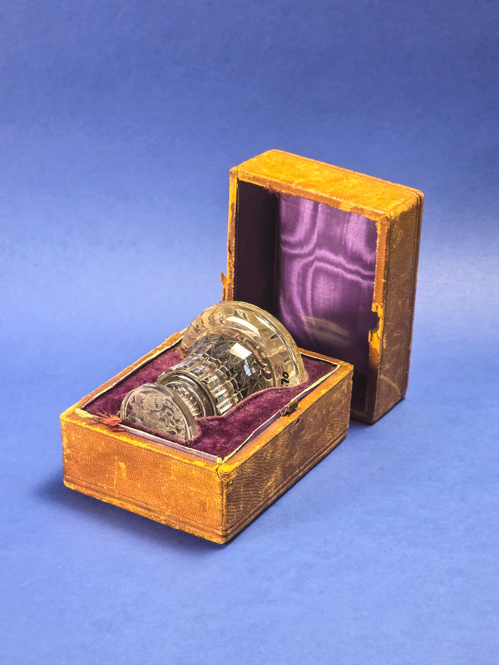 A LARGE 19TH CENTURY CONTINENTAL MILITARY ROCK CRYSTAL DESK SEAL