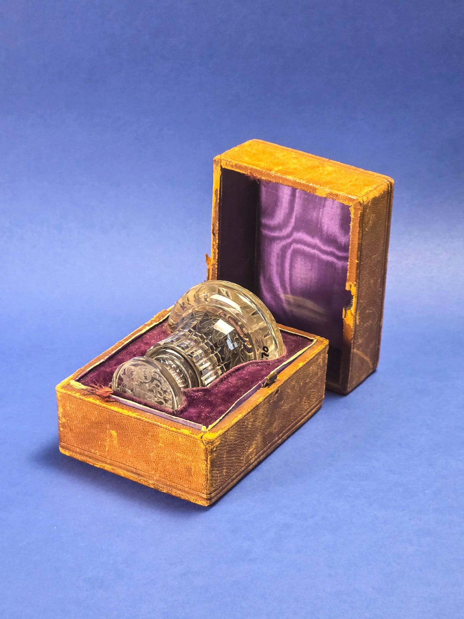 A LARGE 19TH CENTURY CONTINENTAL MILITARY ROCK CRYSTAL DESK SEAL