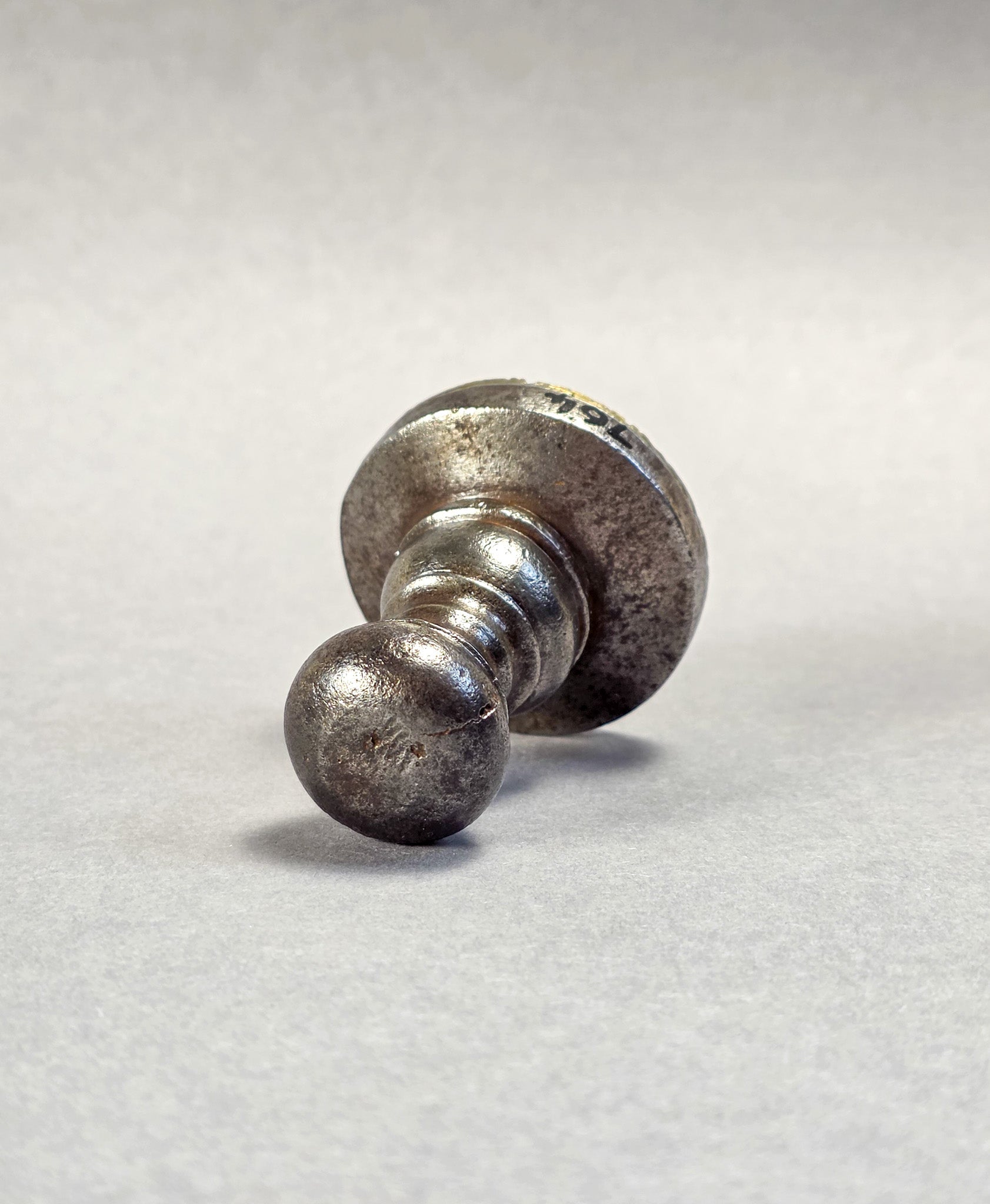 AN ESTONIAN TAILOR'S GUILD SEAL A 17TH CENTURY STEEL AND BRASS DESK SEAL