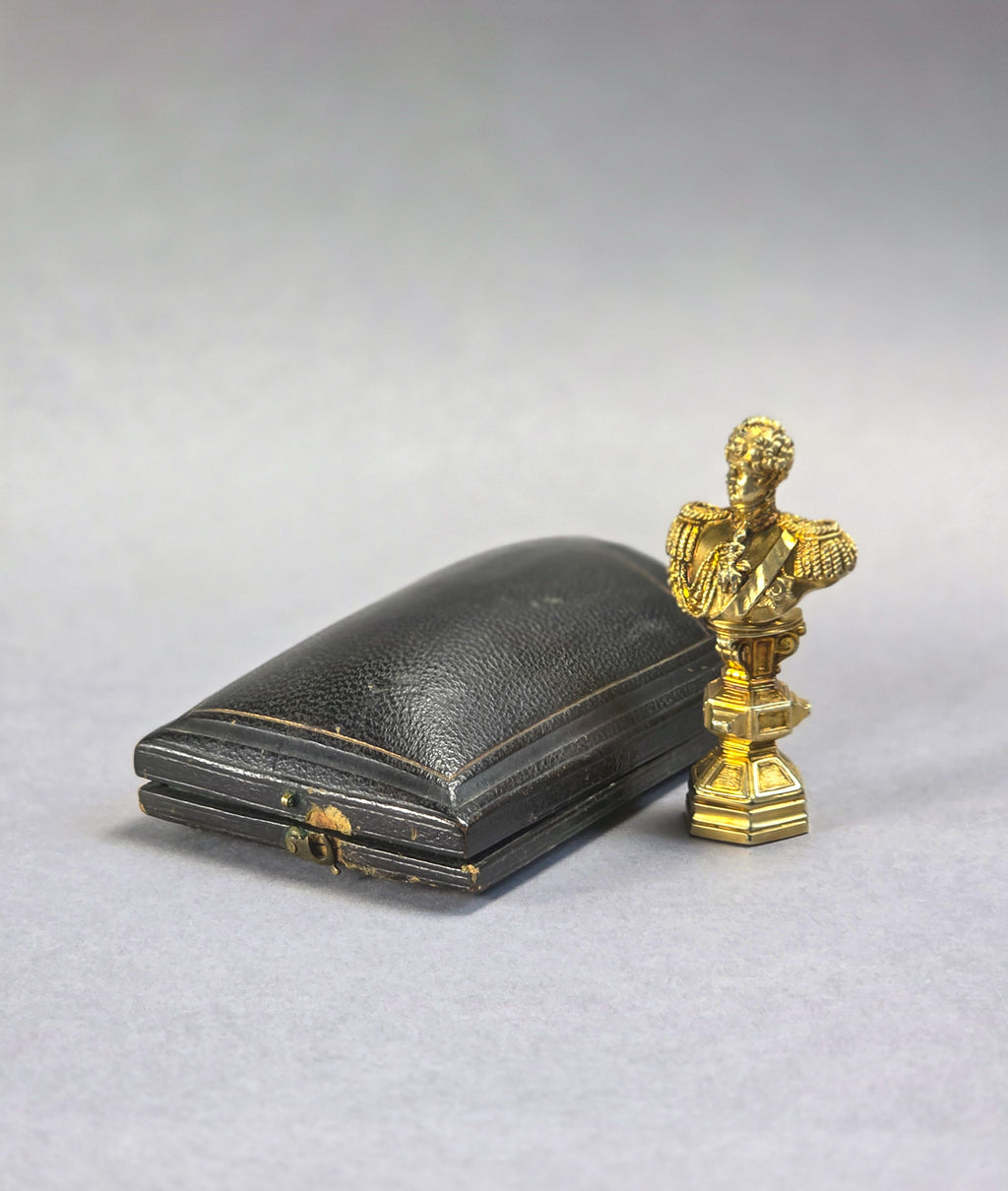 A FINE EARLY 19TH CENTURY SILVER GILT DESK SEAL ENGLISH CIRCA 1820, UNMARKED
