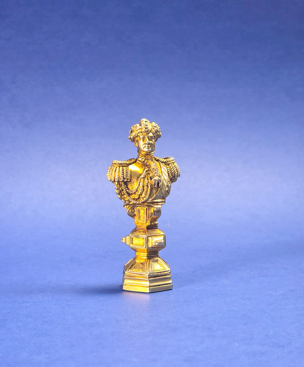 A FINE EARLY 19TH CENTURY SILVER GILT DESK SEAL ENGLISH CIRCA 1820, UNMARKED