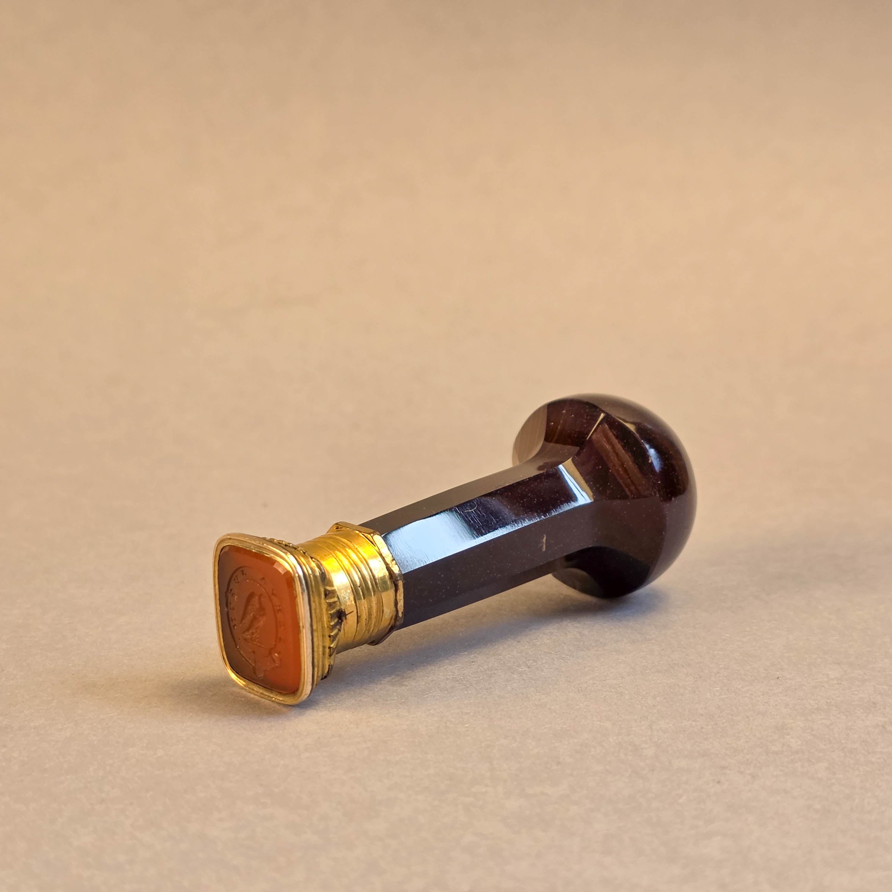 ENGLISH 19THC AGATE, GILT & CARNELIAN ARMORIAL DESK SEAL - HAY CLAN