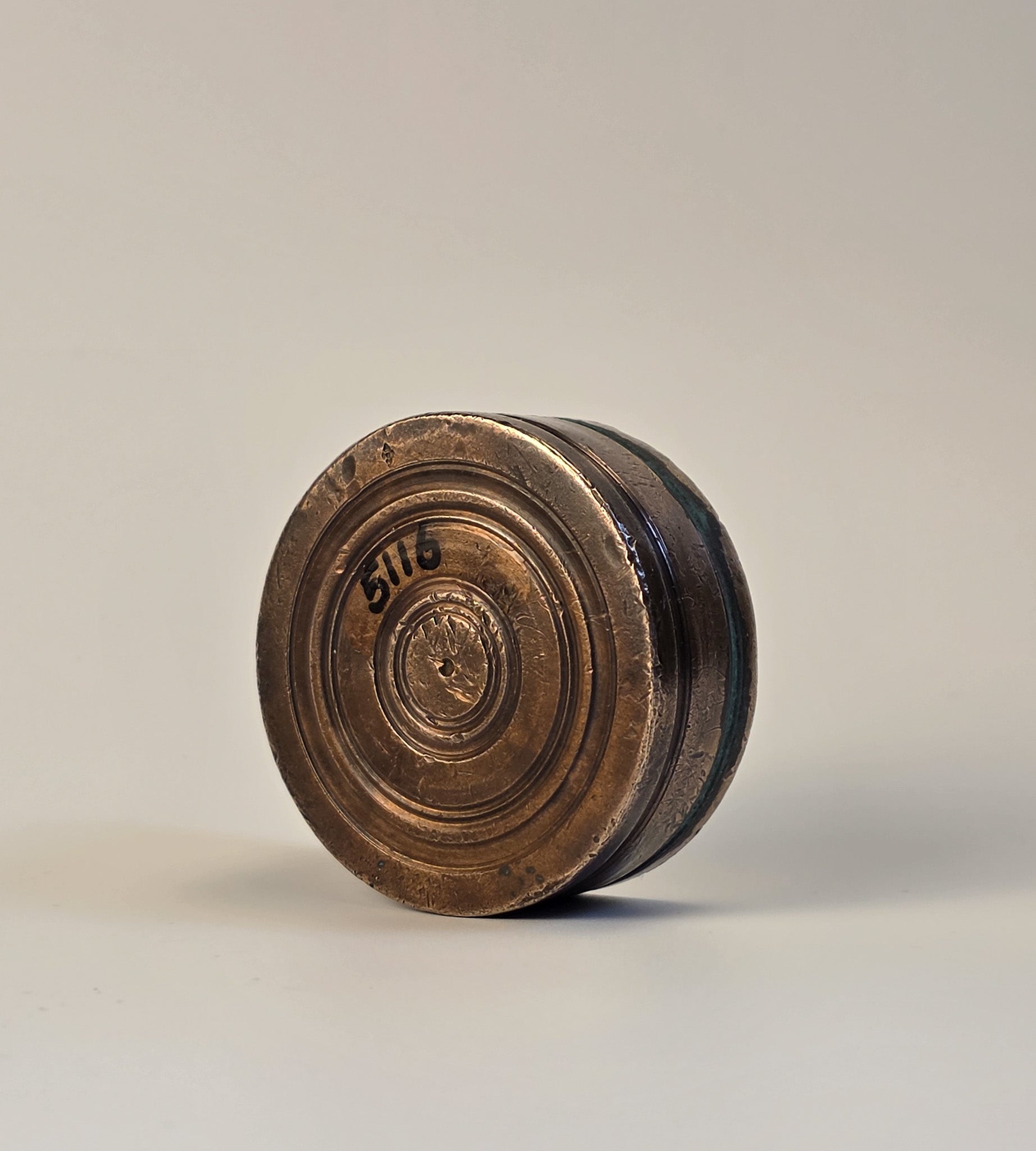 THE DESK SEAL OF TOLEDO CATHEDRAL, FIRST IN SPAIN AND INDIES