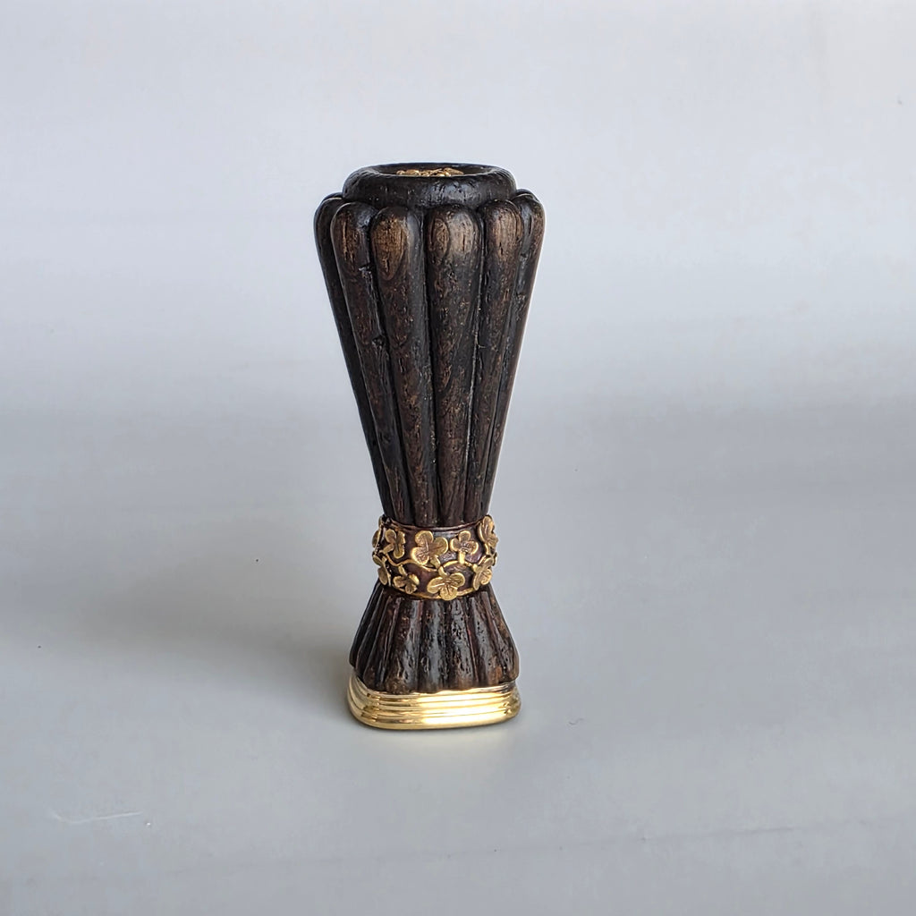 IRISH BOG OAK, GOLD AND AGATE ARMORIAL DESK SEAL