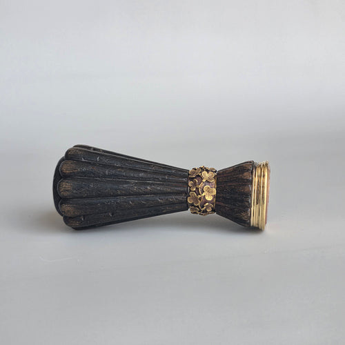 IRISH BOG OAK, GOLD AND AGATE ARMORIAL DESK SEAL
