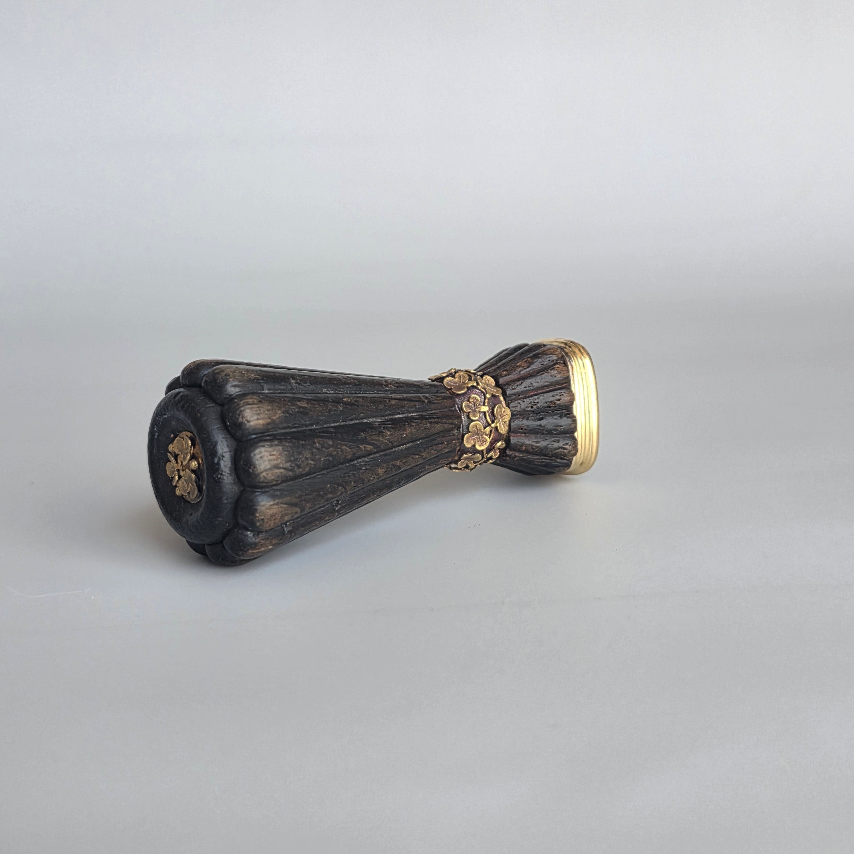 IRISH BOG OAK, GOLD AND AGATE ARMORIAL DESK SEAL