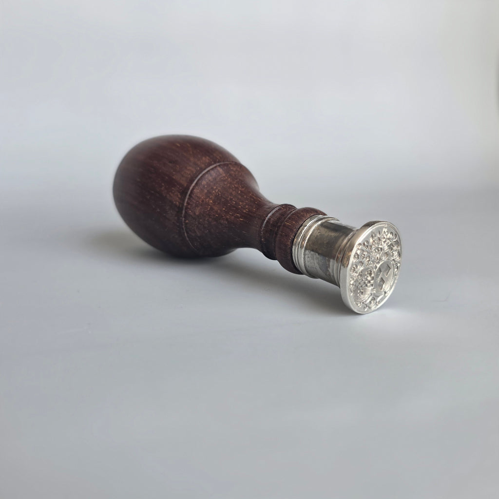 FINE LATE 18THC SCOTTISH ROSEWOOD AND SILVER ARMORIAL DESK SEAL