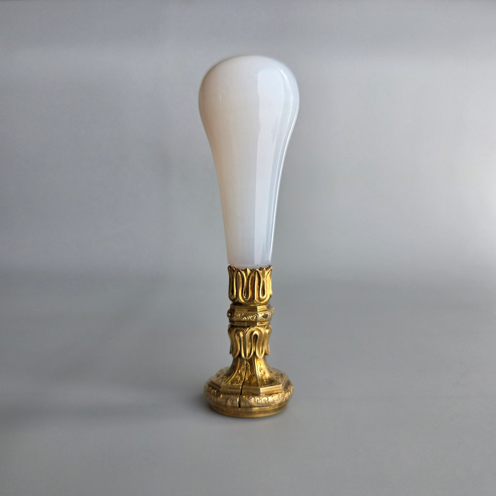 A HARDSTONE AND GOLD TRIPLE ENGLISH DESK SEAL CIRCA 1860