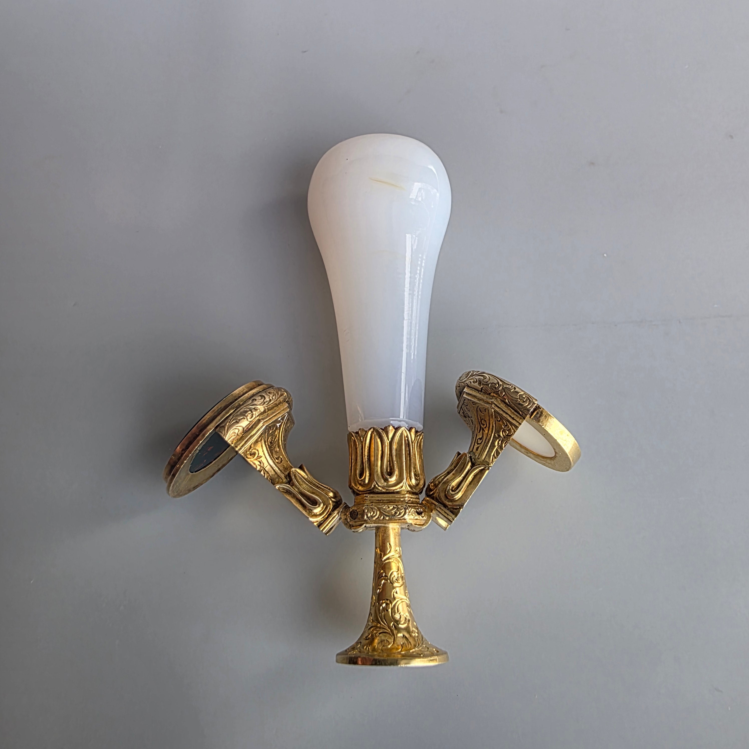 A HARDSTONE AND GOLD TRIPLE ENGLISH DESK SEAL CIRCA 1860