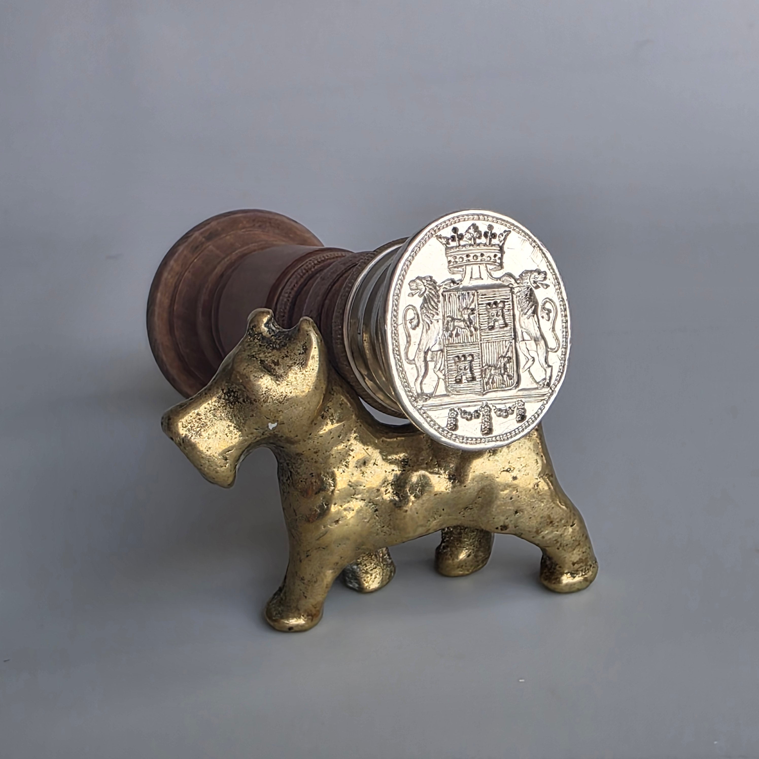 SILVER AND WOOD FRENCH MARQUIS' ARMORIAL DESK SEAL