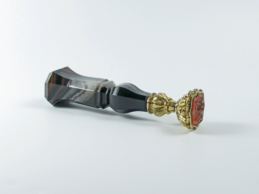 A HARDSTONE AND GILT-METAL ENGLISH DESK SEAL - PORTAL FAMILY