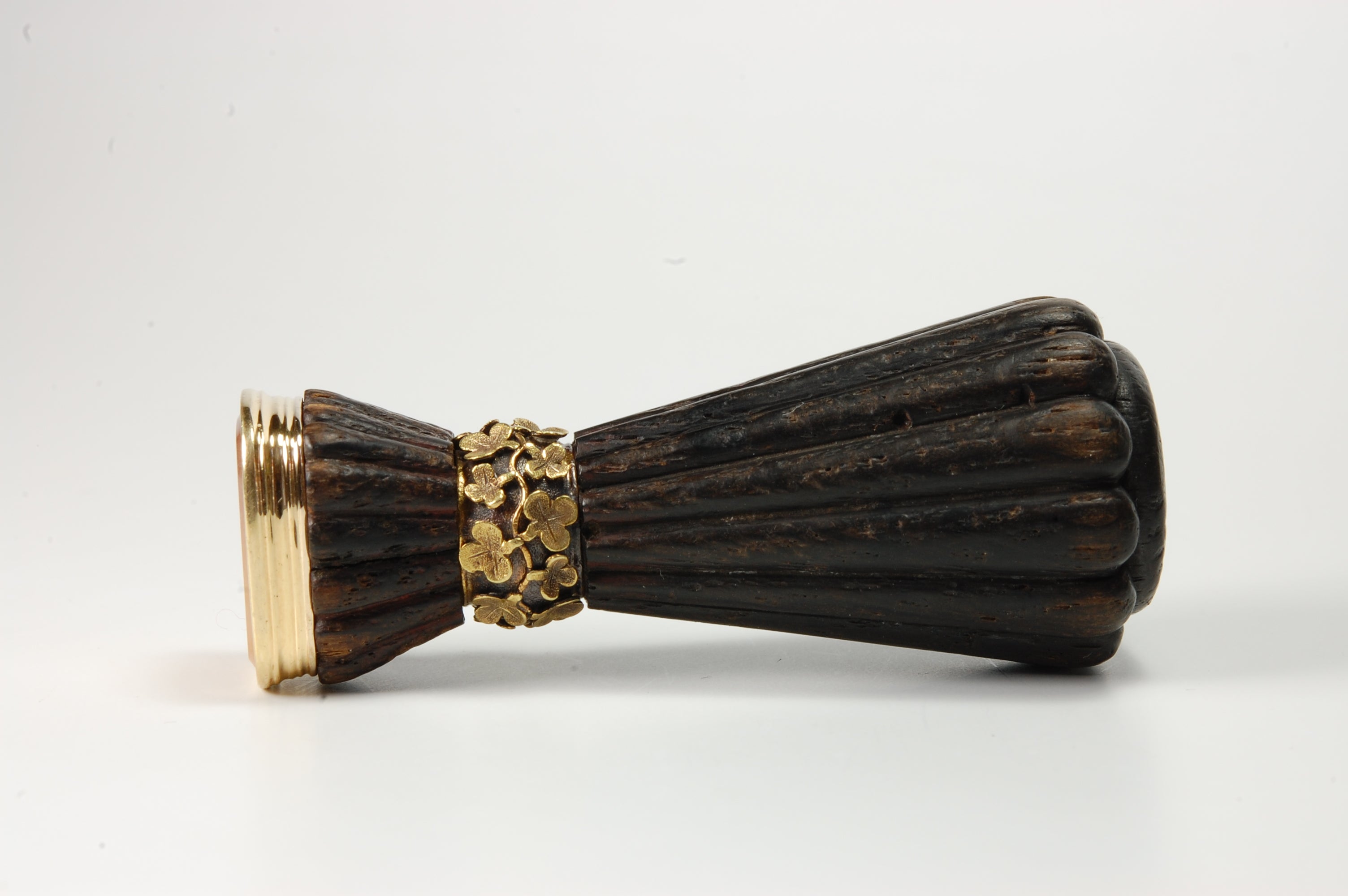IRISH BOG OAK, GOLD AND AGATE ARMORIAL DESK SEAL