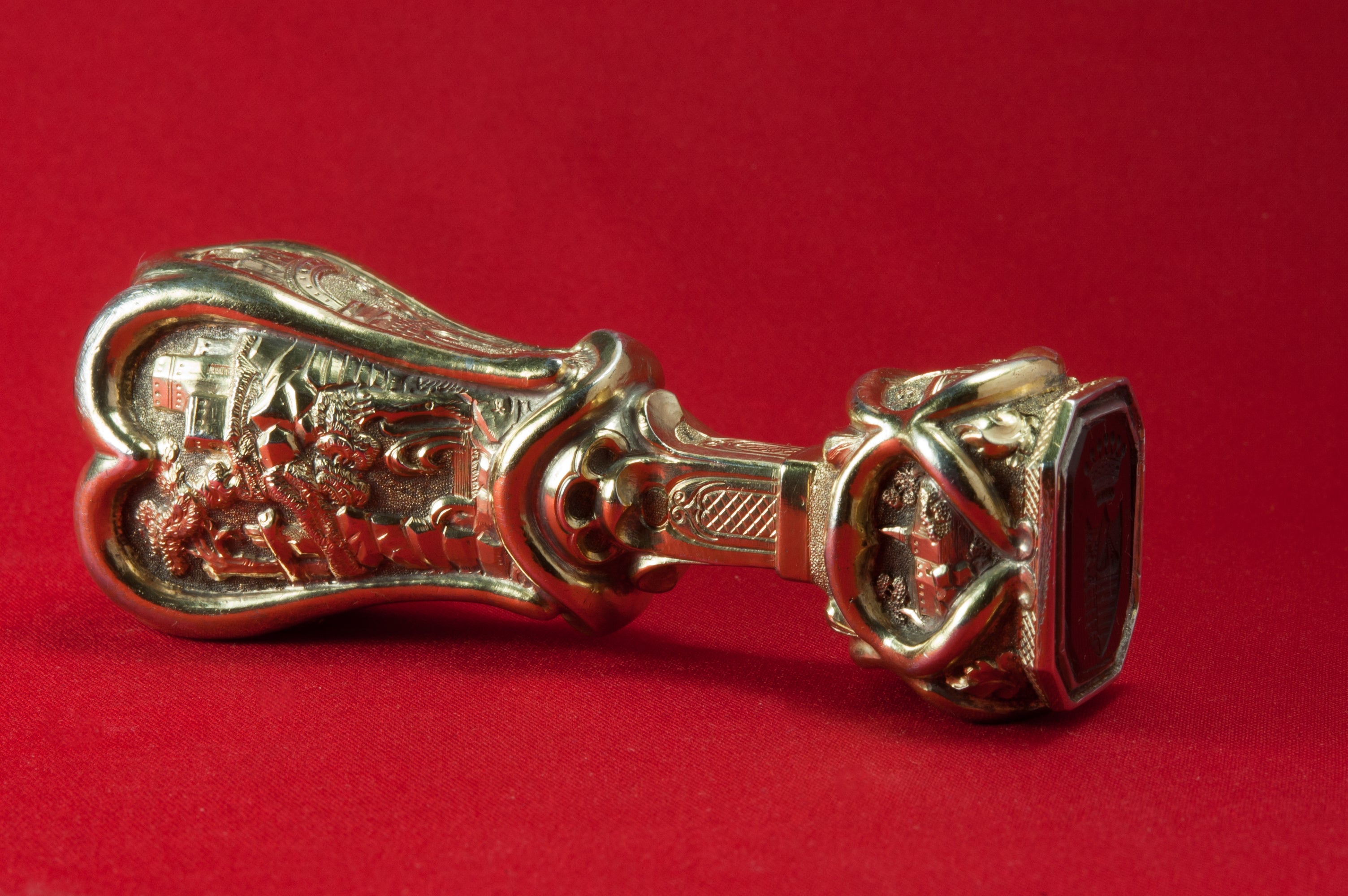 19THC CONTINENTAL SILVER GILT PASTORAL PANELLED DESK SEAL