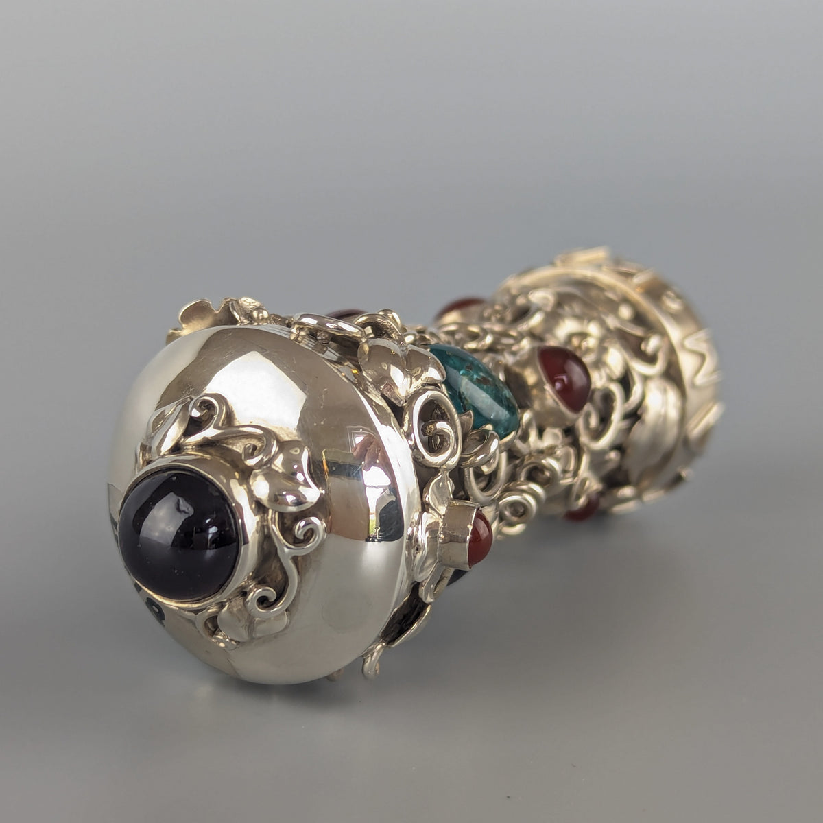 Top of silver wax seal  with precious stone