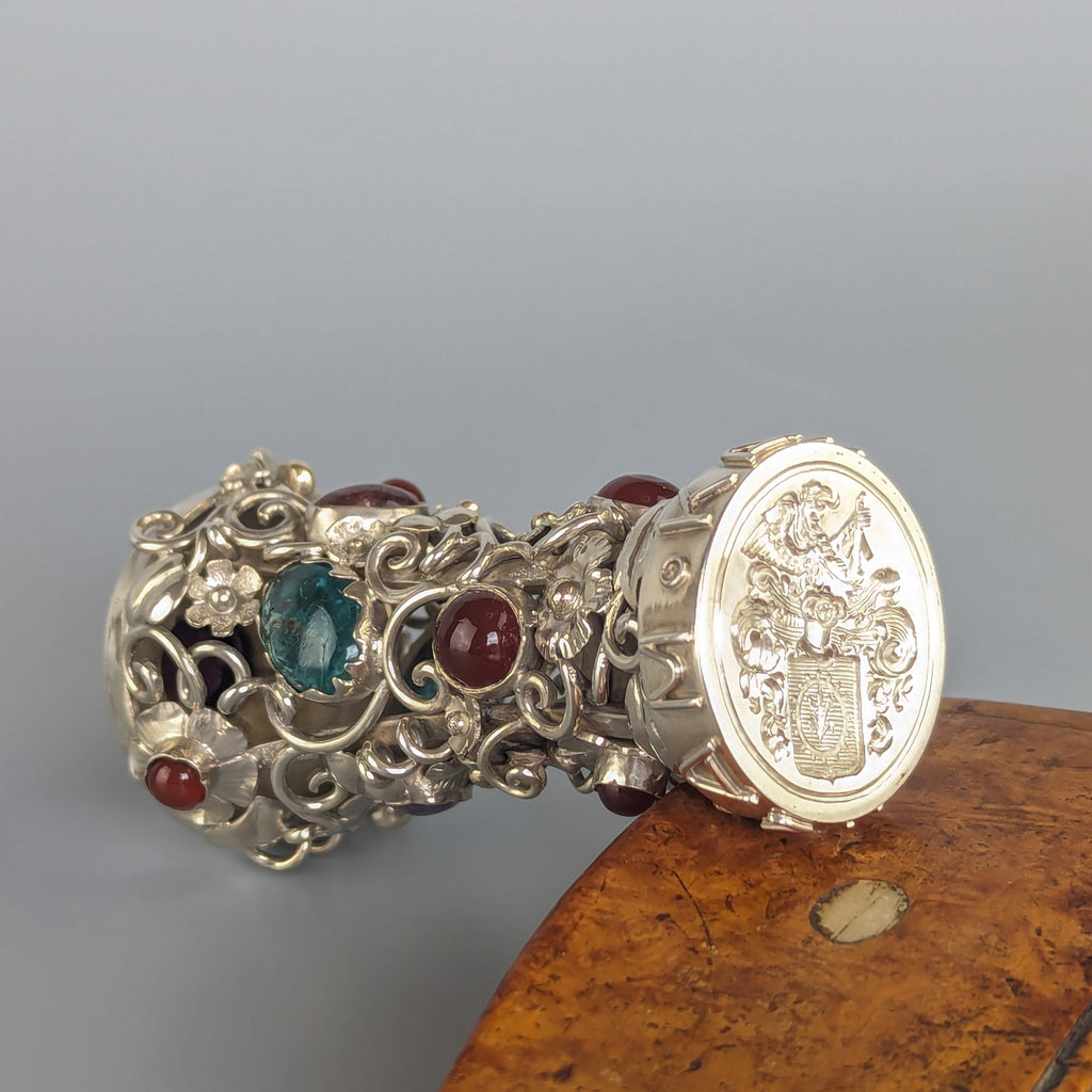 Matrix and stem of silver wax seal
