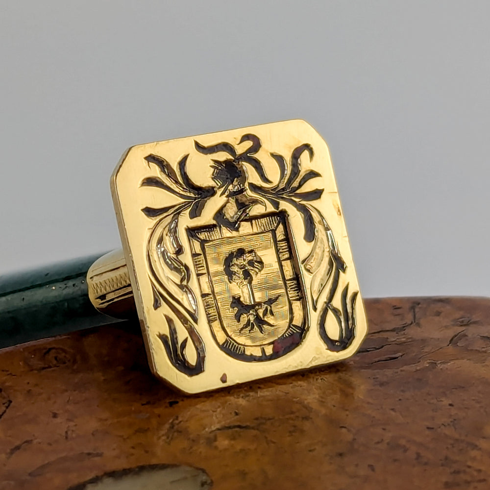 Gold Mount Aventurine Armorial Desk Wax Seal