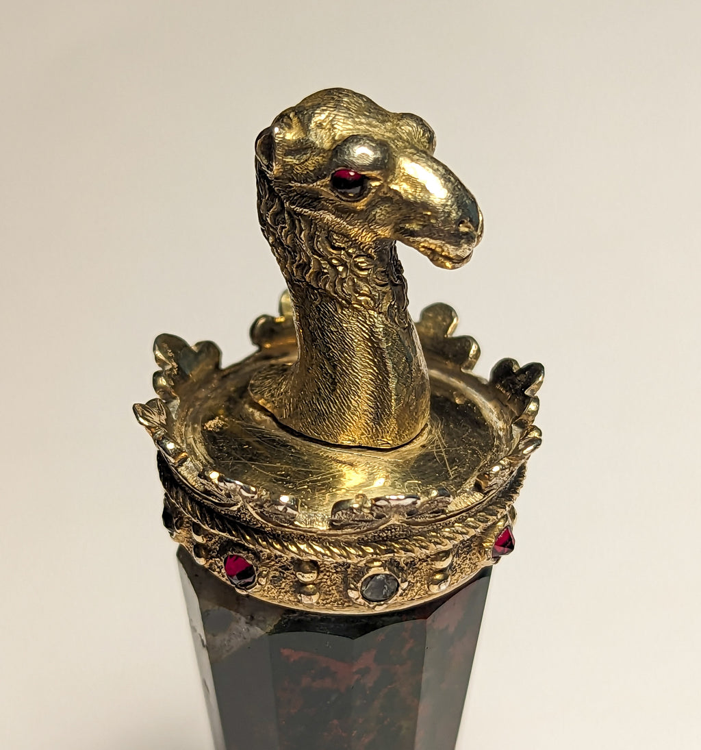 Wax seal with camel head on top