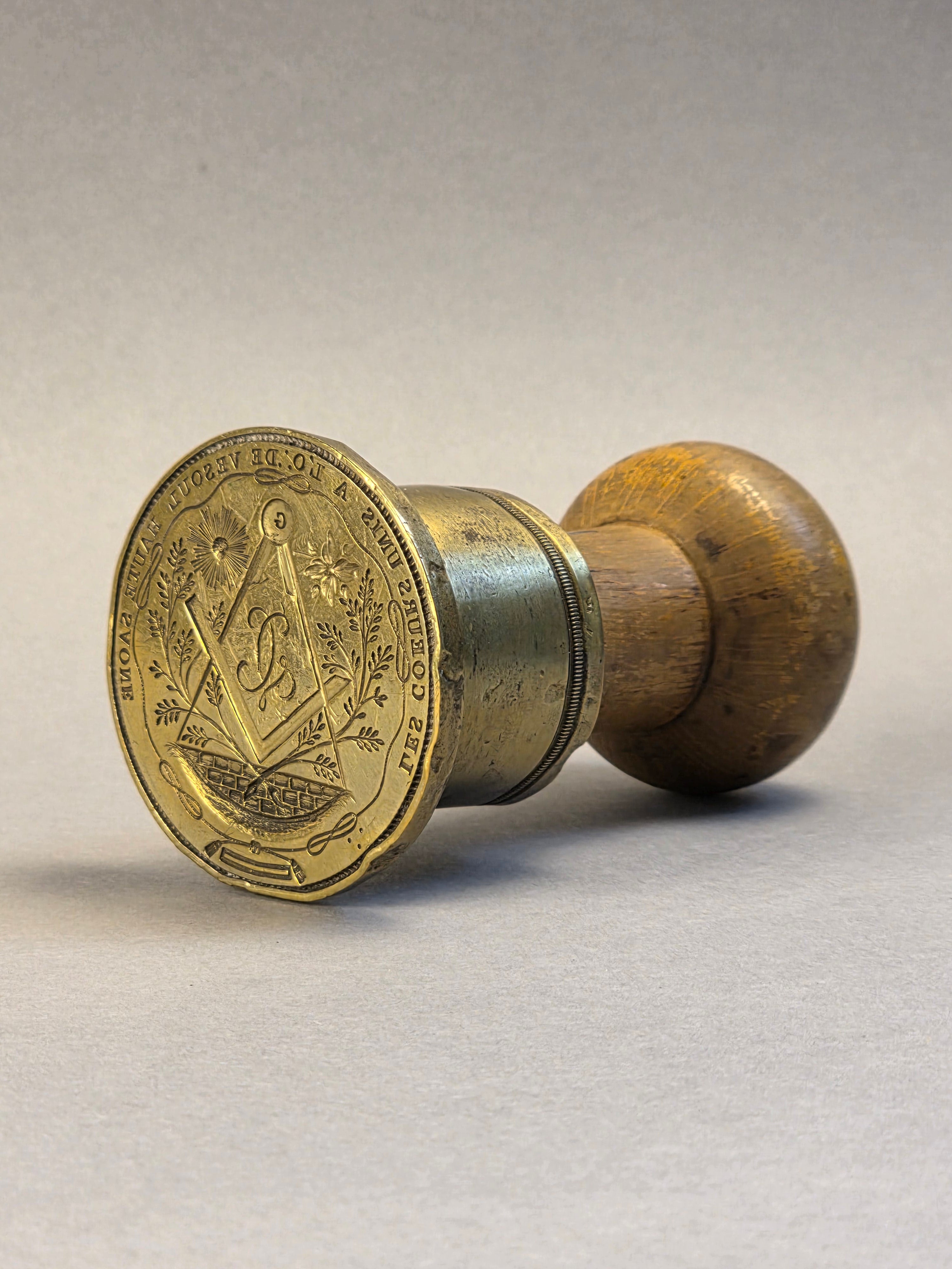 FRENCH GRAND ORIENT DE FRANCE VESOUL UNITED HEARTS COEURS UNIS LODGE DESK SEAL