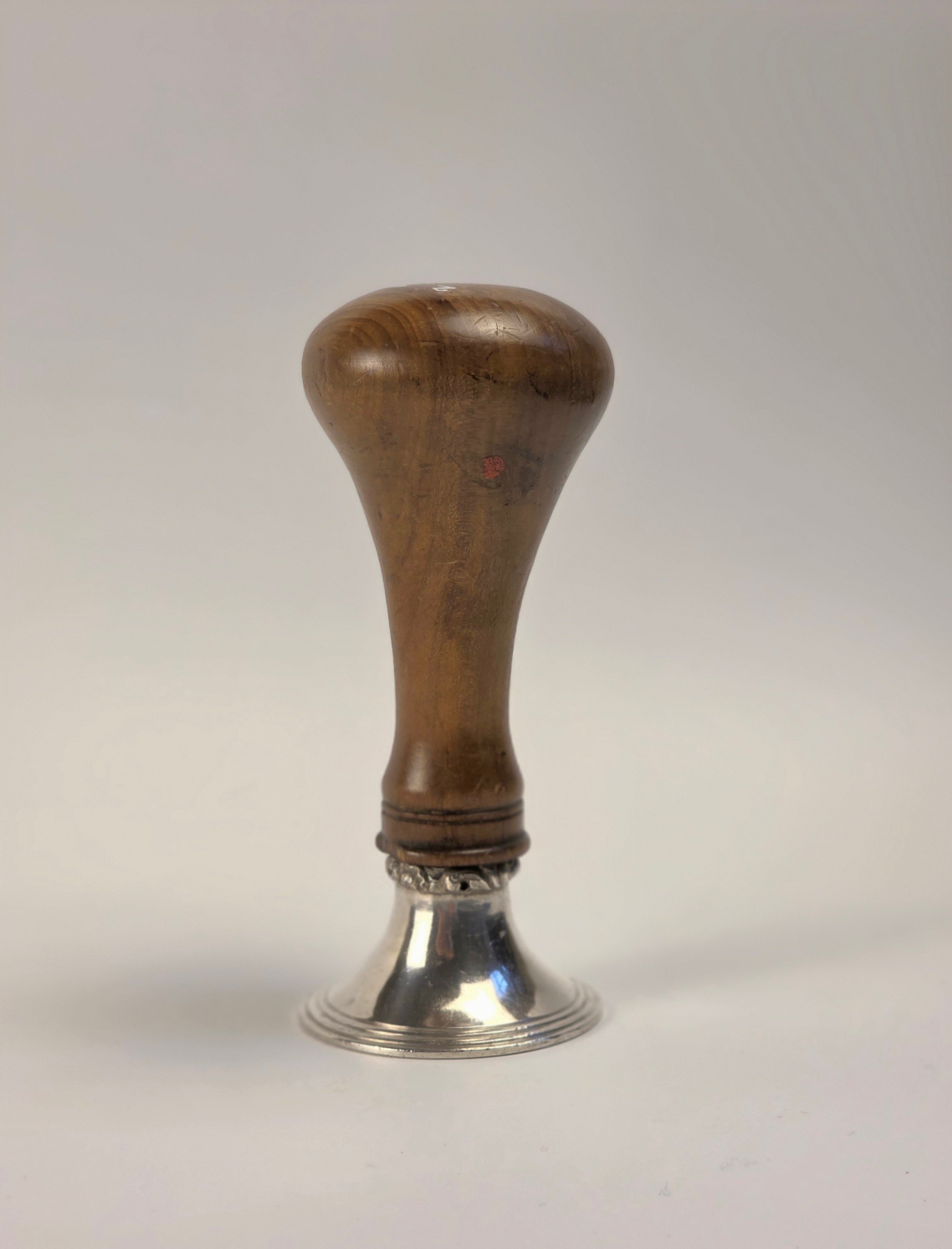 A SCOTTISH PROVINCIAL 19THC WOOD AND SILVER MASONIC DESK SEAL