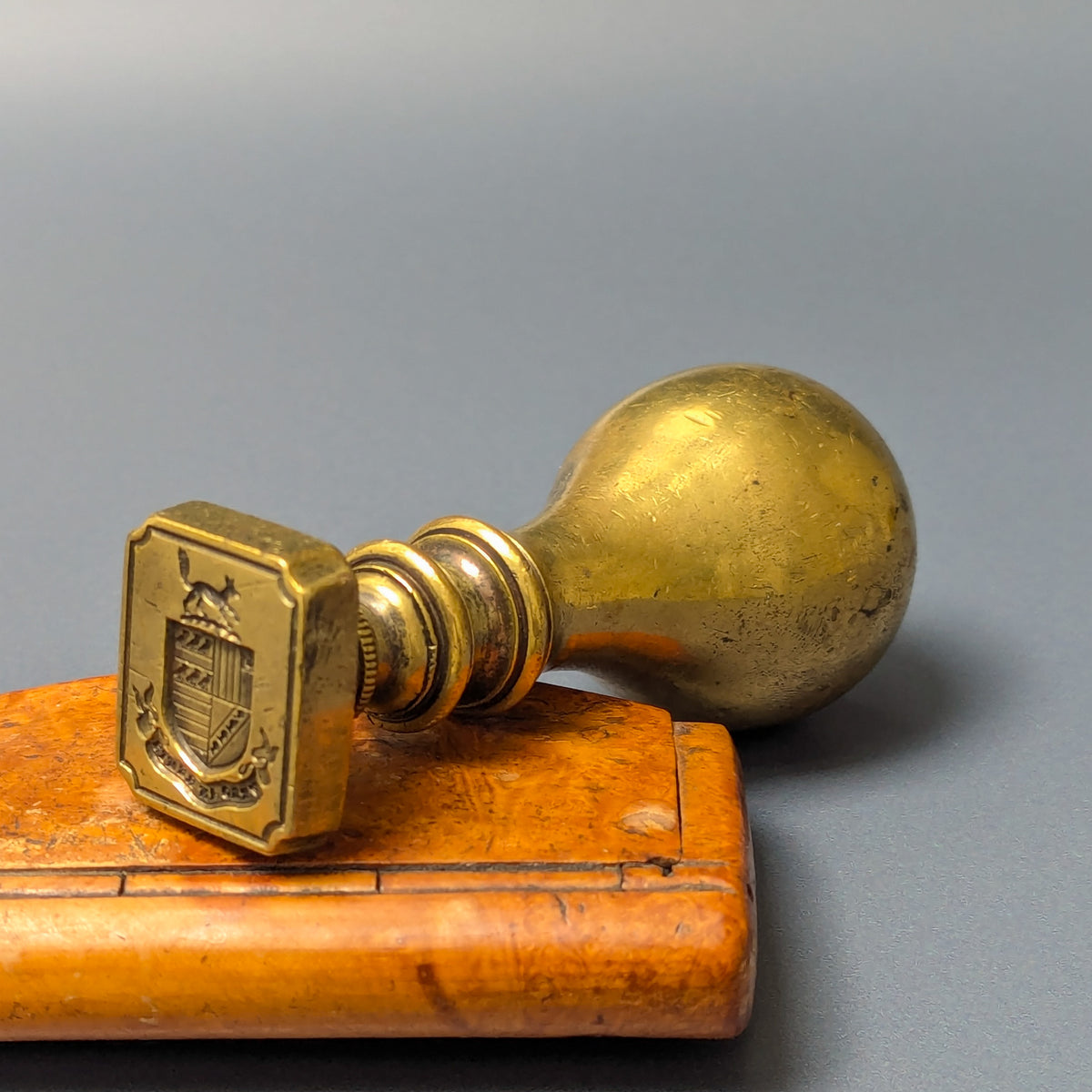 Late 18thc Solid Brass Irish Armorial Desk Seal FOX Crest - VELO AN REMIS - Garveys