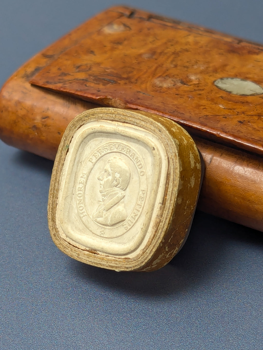 c1817 Glass Plaster Desk Matrix -  Honorem Perseverando Petimus