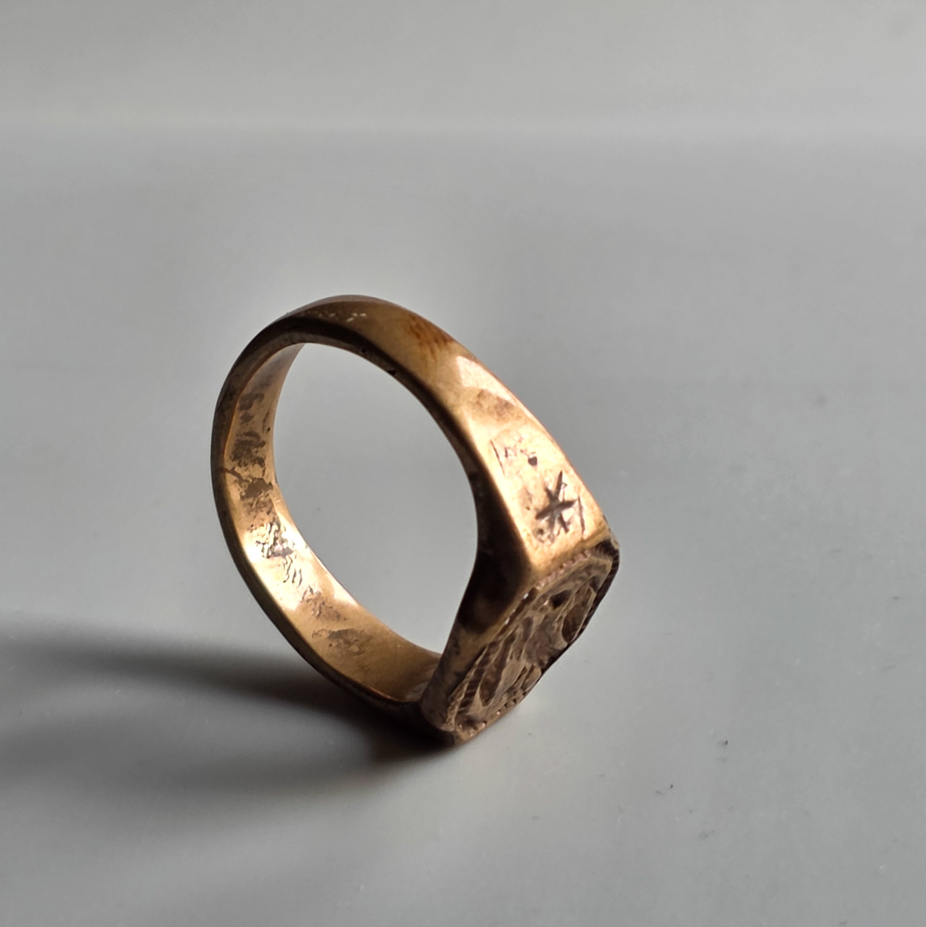 BRONZE RING REPUTED THAT OF SIR JOHN HAWKWOOD 1323-1394