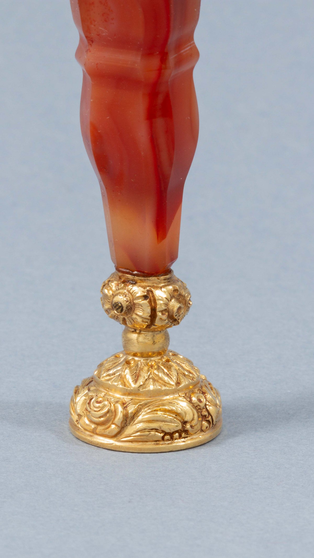 A Hardstone and Gold English Desk Seal, Second Quarter 19th Century