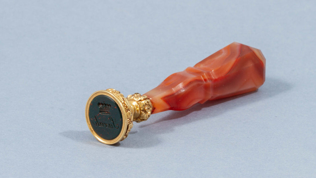 A Hardstone and Gold English Desk Seal, Second Quarter 19th Century