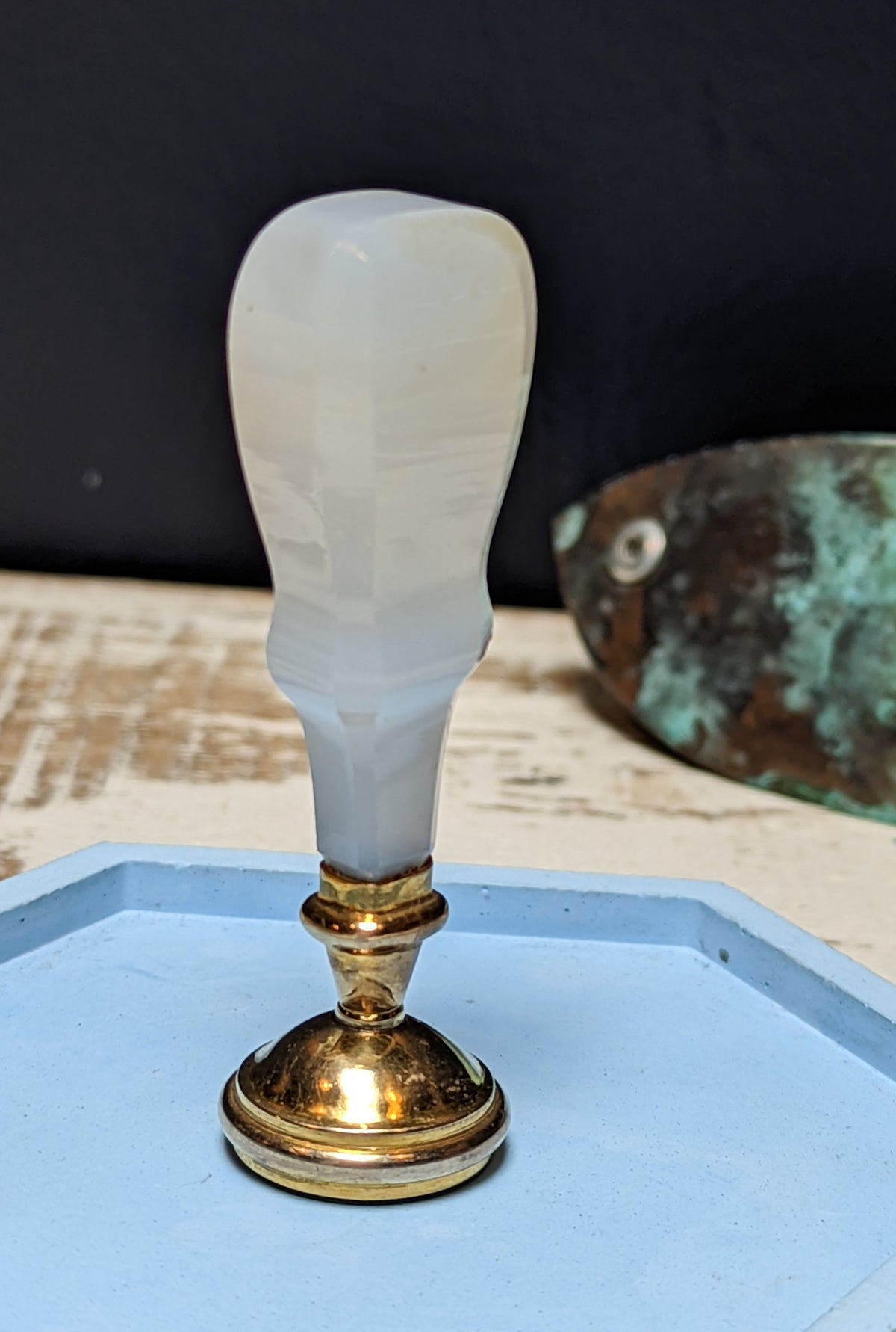 Chalcedony, gilt and bloodtstone armorial desk wax seal