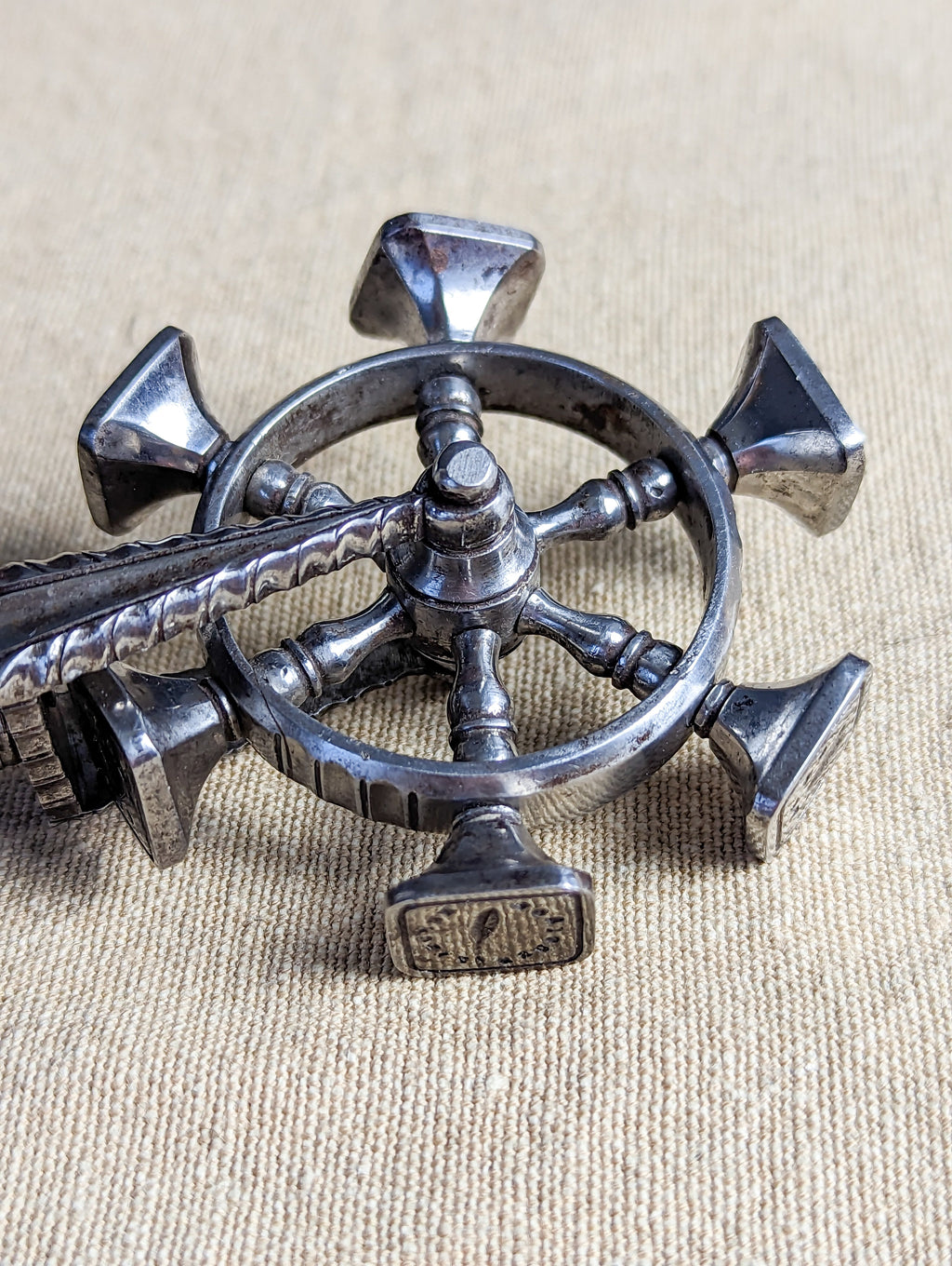 Granite & Steel Spinning Wheel Desk Seal