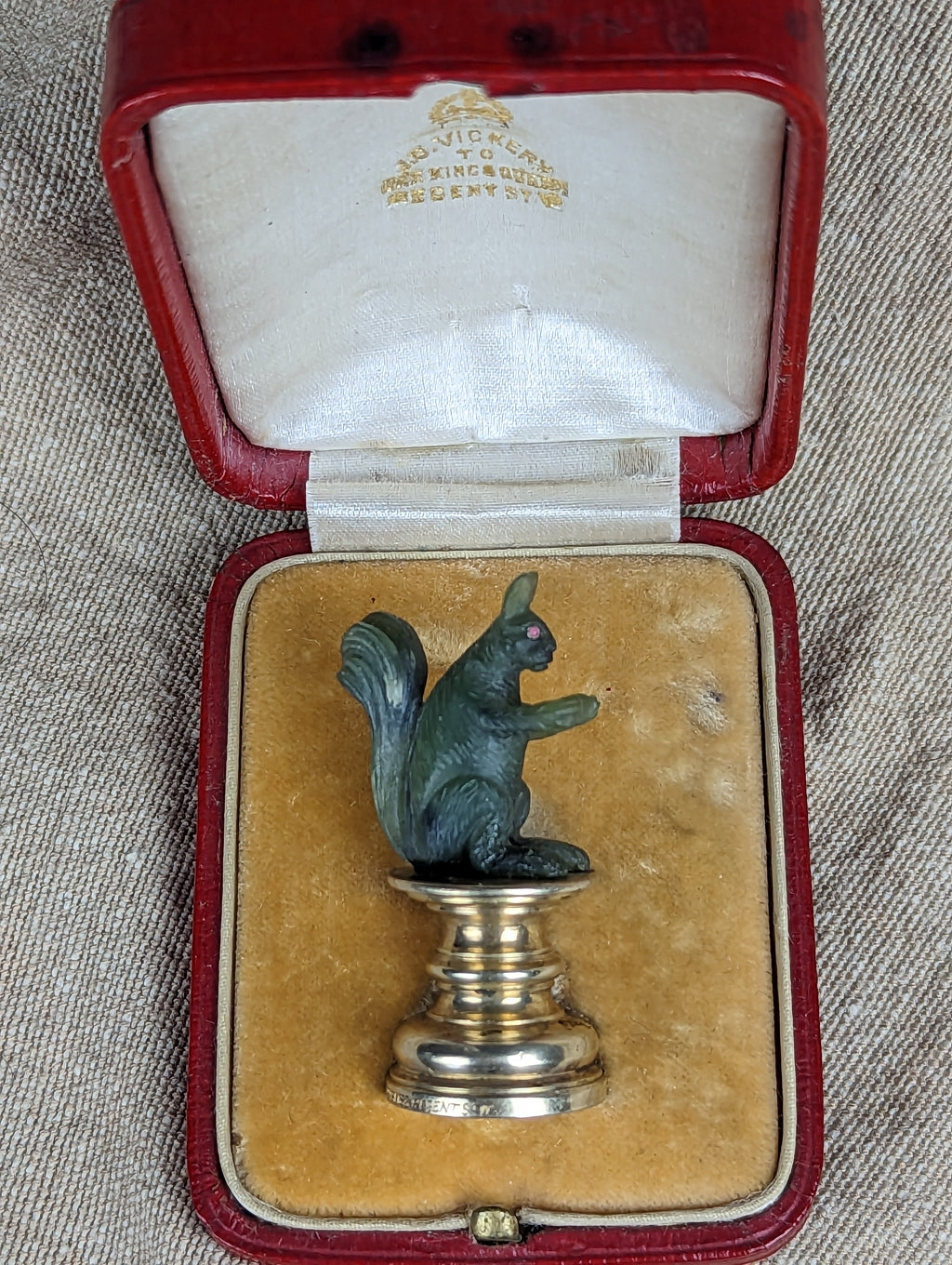  jade and silver-gilt squirrel desk wax seal in its red leather velvet lined case case